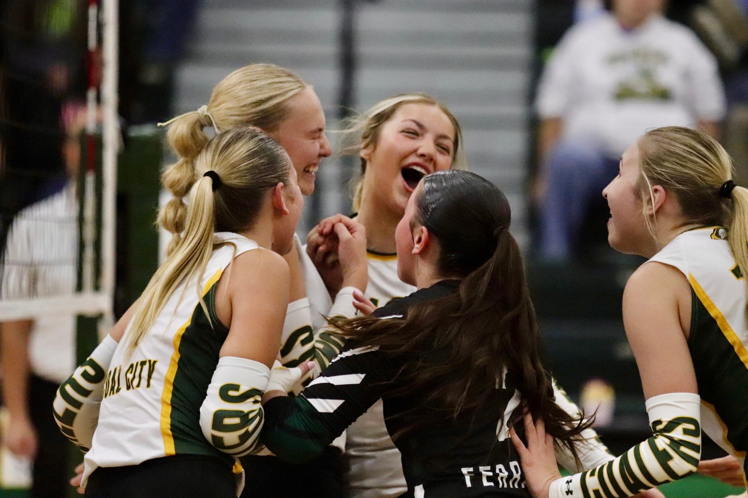 Coal City in control throughout straight-sets 2A regional title win over Seneca — Batavia Arts news